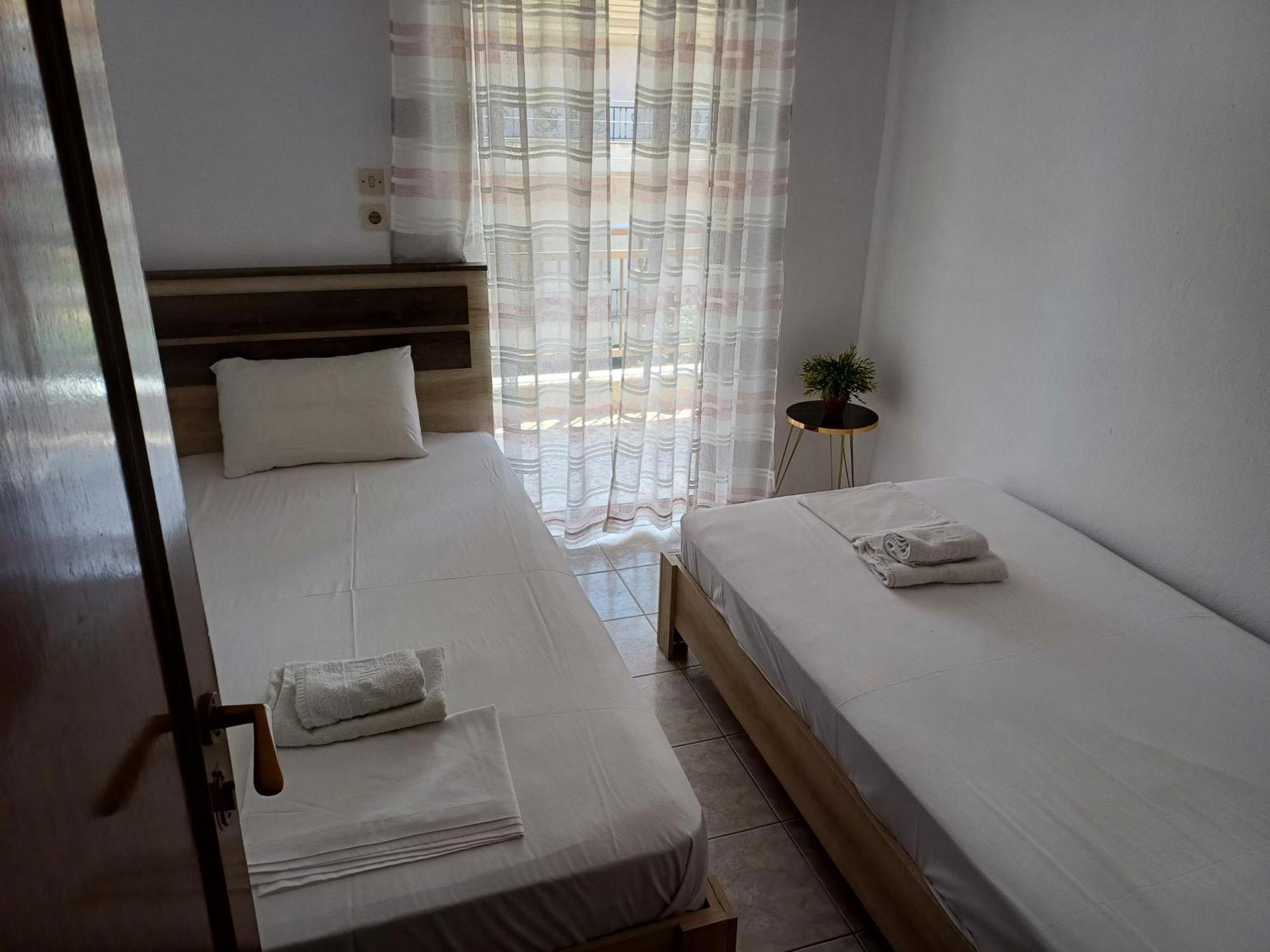 Μαρου Rooms Olympiaki Akti Exterior photo